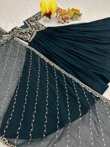 ชุดปาร์ตี้ที่สวยงามและ dupatta กับงานปักตามลำดับ - Product Image 6