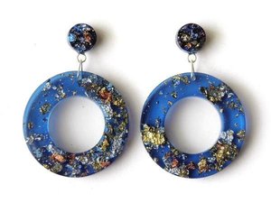 Boucles d'oreilles pendantes en forme de cœur incrustées de résine Boucles d'oreilles en acrylique Lucite pour femmes Bijoux de mode - Product Image 3