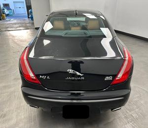 Jaguar XJ-Series XJL Portfolio AWD 2015 d'occasion, en parfait état, faible kilométrage, en stock, offert à un prix incroyable - Product Image 5