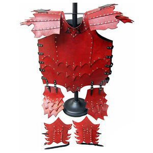 Venta al por mayor chaqueta de armadura de cuero rojo con hombro armadura medieval chaqueta de armadura de cuero medieval interior decorativo artículo más antiguo - Product Image 1