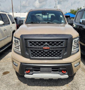 NISSAN TITAN PRO-4X CREW CAB 2021 NEUF D'OCCASION LHD/RHD - Product Image 1
