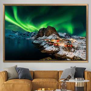 Decoración de lienzo con diseño de auroras boreales: obra de arte impresa en lienzo, diseño plano y elegante, 1 pieza: con marco dorado - Product Image 1