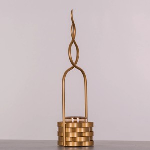 Elegant <b>Silver</b> Metal Luxury <b>Lantern</b> Handmade New Style Top Selling Candle Holder for Weddings Christmas Home Decoration - Product Image 4