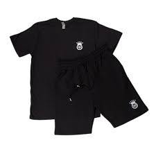 Venta al por mayor de tela de algodón para hombre verano diseño Simple conjunto corto cuello redondo Camiseta pantalones cortos cintura elástica cordón conjunto Casual - Product Image 3