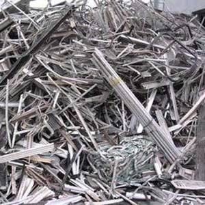 Chatarra de extrusión de aluminio 6063 de grado premium disponible para exportación global adecuada para refinación de fusión y uso industrial - Product Image 5