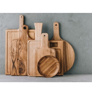 Planche à découper en bois écologique pour la cuisine - Product Image 1
