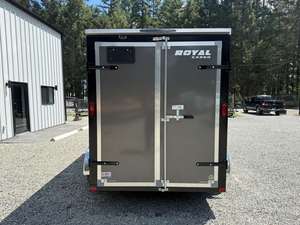 Nuevo Remolque de Carga Cerrado 6x12, Remolque Utilitario de Doble Eje, Remolque de Transporte Comercial para Negocios de Entrega - Product Image 4