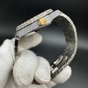 Montre analogique en diamant Moissanite fabriquée à la main de manière unique Bande en acier inoxydable de qualité supérieure de haute qualité Verre à chiffres arabes colorés - Product Image 3