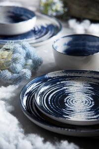 Piatto Rotondo in Ceramica per Servire Cibo, Design Minimalista Wabi-Sabi, Smalto Reattivo Lucido, Decorazione Digitale in Rilievo, Ermes di Excelsa - Product Image 5