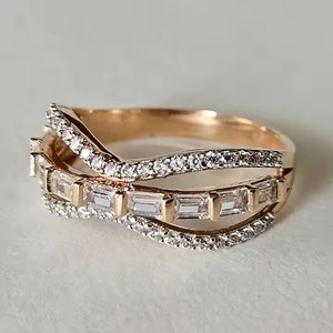 Bague en diamant de laboratoire en or 18 carats personnalisée certifiée IGI Bague de fiançailles personnalisée pour les femmes en acier inoxydable principal - Product Image 3