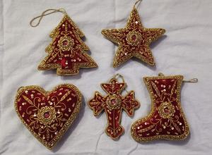 Zardosi – broderies indiennes de luxe rouges faites à la main, décorations ornementales de noël, ornements indiens traditionnels - Product Image 2