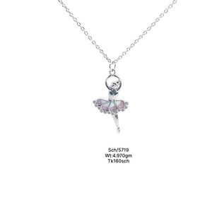 Collier Pendentif Femme Tendance Bohème en Argent Sterling 925 avec Breloque Émail Belle Fille, Chaîne Cubaine Croix, Certifié, Idéal Cadeau - Product Image 1