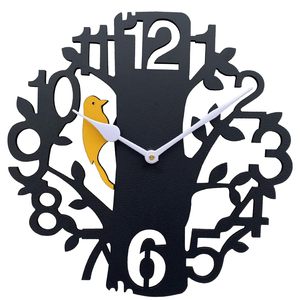 Horloge murale en bois inspirée de la nature rustique artisanale décor de montre à quartz pour la maison et le bureau décoration murale branche d'arbre - Product Image 1