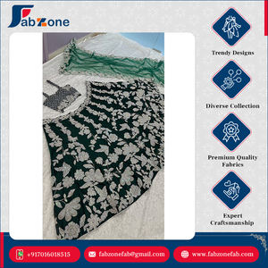 Diseño pesado de lujo estilo indio puede unir Kasturi seda Georgette botella verde Lehenga Choli con piedra trabajo Dupatta - Product Image 2