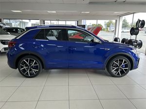 Compre Ahora Autos Usados: <span class=keywords><strong>Volkswagen</strong></span> T-Roc R AWD Hatchback 2025, Listo para Enviar - Product Image 2