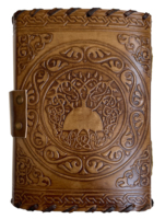 Vente en gros 100% carnet de notes en cuir véritable pentagramme en relief 100 feuilles livre vierge fait à la main avec serrure antique C pour femmes et hommes