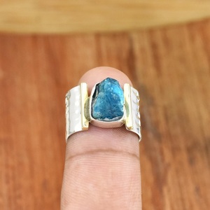 Bague Apatite brute en argent sterling 925 martelé deux tons déclaration bague faite à la main cadeau pour les femmes - Product Image 3