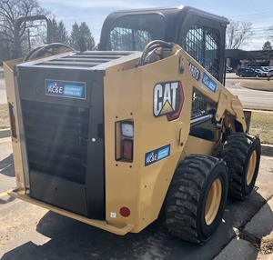 Compre Cargadoras Compactas CAT 2462D3 Nuevas y Usadas de 2022, de 9 Toneladas, con Motor Caterpillar de 55-75KW para Construcción a Precios Económicos - Product Image 4