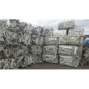Chatarra de PVC a granel a la venta a bajo costo Residuos de plástico limpios adecuados para la fabricación de tuberías de reprocesamiento y compradores de exportación - Product Image 5