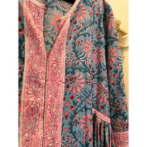 Robe Kurta BHOPALI EVENING BLUE 100% coton avec décoration brodée - Product Image 5