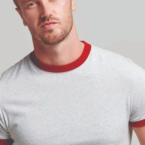 T-shirt 100% coton à impression personnalisée pour homme avec coupe régulière et design graphique contrasté - Product Image 4