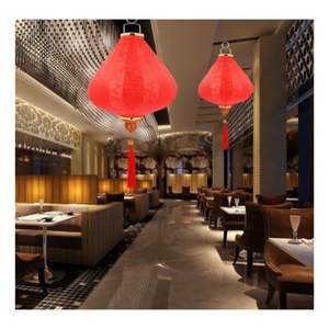 โคมไฟไหมแดงนำโชคแบบดั้งเดิมจากเมืองฮอยอัน ประเทศเวียดนาม สำหรับตกแต่งบ้านและงานแต่งงานกลางแจ้ง - Product Image 1