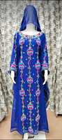 Robe de soirée caftan au sol fabriquée à la main tissu Georgette brodé avec décoration de perles de paillettes de cristal