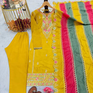 Conjunto de ropa de fiesta de diseñador Heavy Pur Chinon Silk Top Plazzo & Multi Color Dupatta - Product Image 1