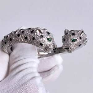 Anillo Elegante de Plata de Ley 925 con Patrón de Letras, Bañado en Oro Blanco, para Morganita Certificada con Engaste Pavé y Cabeza de Leopardo - Product Image 3