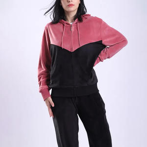 Chándal de dos piezas personalizado para mujer, ajuste OEM, tela suave transpirable, bordado, Impresión de logotipo Vintage, ropa de etiqueta privada - Product Image 2