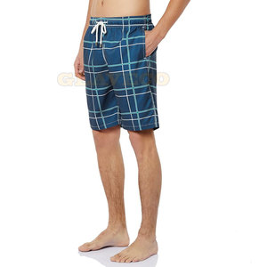 Shorts de bain pour hommes de style nouveau, design personnalisé, 100% coton, couleur unie, service OEM, séchage rapide, fabriqué au Pakistan - Product Image 4