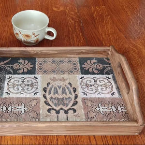 Plateau de service moderne en bois de manguier fait à la main en forme de rectangle plateau de décoration unique en verre et métal pour le stockage de la cuisine motif rond des aliments - Product Image 1