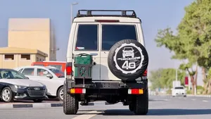Meilleure offre LandCruiserS 70 2018 |   4,5 L Diesel |   Boîte de vitesses manuelle |   RHD |   Barre de protection robuste avec éclairage LED |   SUV tout-terrain robuste 4x4 - Product Image 6
