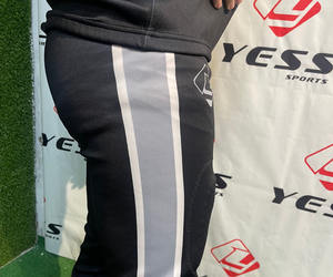 Uniforme de football à séchage rapide de fabrication professionnelle, logo personnalisé, vêtements de sport pour l'entraînement - Product Image 4