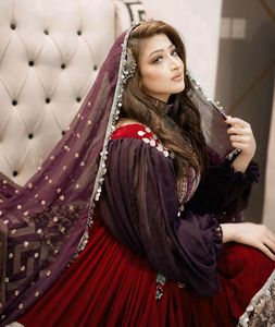 Vestido de terciopelo afgano tradicional bordado para mujer Salwar Kameez hecho a mano para fiestas de boda Vestido de algodón de tamaño personalizado - Product Image 1