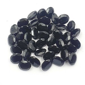 Pierres précieuses en vrac d'onyx noir naturel certifié IGI 25pcs coupe ovale 10x12MM variété coeurs jaunes roses traités thermiquement 101 CT Lot - Product Image 2