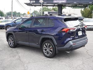 Faible kilométrage 2023 Toyota RAV-4 hybride XLE Premium AWD utilisé avec siège en cuir Démarrage à distance Bluetooth XLE Package Toit ouvrant - Product Image 2