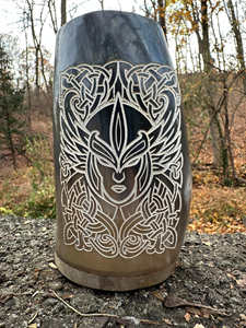 Jarra de Cuerno Artesanal para Servir Cerveza, Vino, Cócteles y Bebidas Tradicionales de Proveedor Indio - Product Image 3