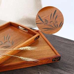 Plateau de service en bois de luxe fabriqué à la main avec blocs à découper de luxe Meena - Product Image 1