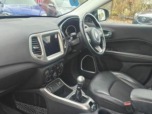 JEEP COMPASS 2018 USADO CON VOLANTE A LA IZQUIERDA/DERECHA - Product Image 3