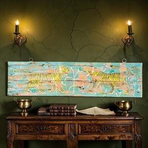 Panel Vintage con Diseño de Tigre, Representando un Tema Animal Icónico - Product Image 2