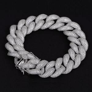 Bracelet en diamant cubain de fabrication indienne parfait pour le style de luxe et le glamour de tous les jours disponible en grande quantité - Product Image 2