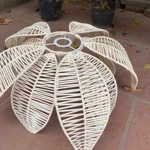Nouveau design abat-jour en forme de feuille fait à la main en rotin naturel meilleure vente 2023 - Product Image 2