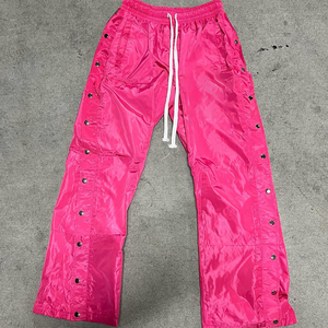 กางเกงขายาวผู้ชายแบบมีกระดุมข้างทรงบาน ผ้าไนลอนโพลีเอสเตอร์กันลม สไตล์ลำลอง  รับผลิตตามแบบ OEM พร้อมสกรีนโลโก้ - Product Image 2