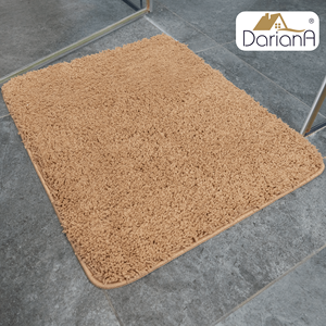 พรมเช็ดเท้ากันลื่น DarianA พรีเมียม รุ่นโมเดิร์น เป็นมิตรกับสิ่งแวดล้อม ซักได้ ผลิตจากโพลีเอสเตอร์เนื้อนุ่ม สีเทาอ่อน ด้านหลังเป็นยางกันลื่น หนา พร้อมสกรีนโลโก้ตามสั่ง - Product Image 3