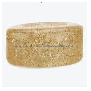 Vente en gros personnalisée de meilleure qualité fabriquée à la main de haute qualité belle bague en résine de mode colorée polie pour les femmes de l'Inde - Product Image 1