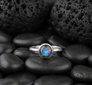 Anillo de eternidad de Plata de Ley 925 para mujer Cabochon Labradorite Bezel Setting - Product Image 5