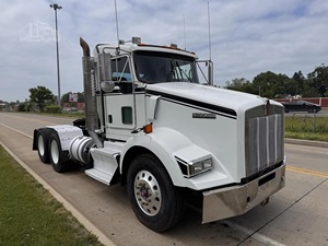 พร้อมใช้งาน รถบรรทุก Kenworth T800 Day Cab ปี 2014 มือสอง จัดส่งทั่วโลก - Product Image 3