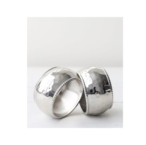 Anillos de servilleta de metal con acabado de lujo para arreglos de mesa elegantes, hoteles, restaurantes, eventos especiales y decoración del hogar de primera calidad - Product Image 3