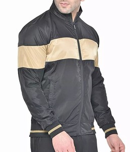 Veste coupe-vent imperméable à capuche en polyester pour homme, personnalisable en gros, avec demi-fermeture éclair, pour la course à pied - Product Image 4